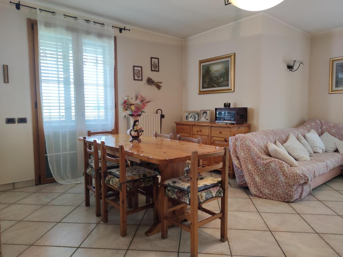 Relax In Collina A Due Passi Dal Mare Apartamento Torriana Exterior foto