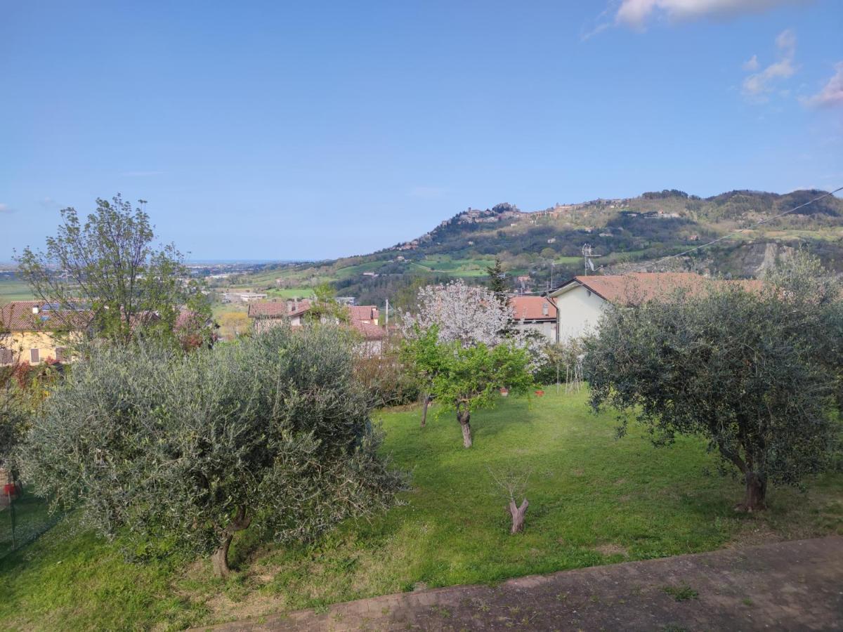 Relax In Collina A Due Passi Dal Mare Apartamento Torriana Exterior foto